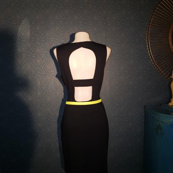Andrew Marc black dress neon lime lining open back - Picture 11 of 11